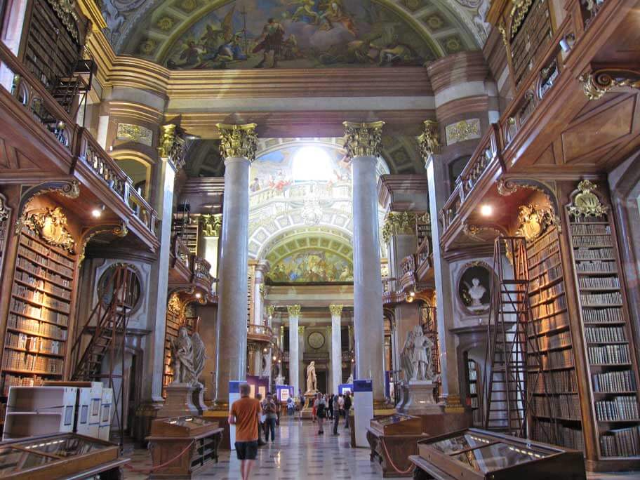オーストリア国立図書館（プランクザール）