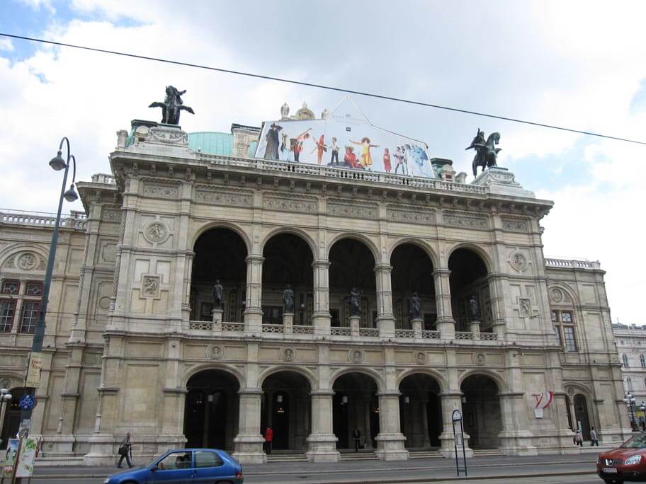 ウィーン国立歌劇場（国立オペラ座）