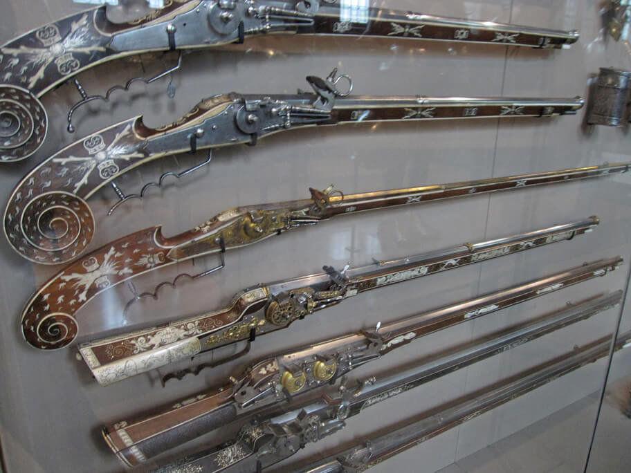 アンヴァリッドの軍事博物館に展示されている銃