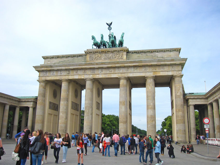 ベルリンの歴史を象徴するブランデンブルク門について