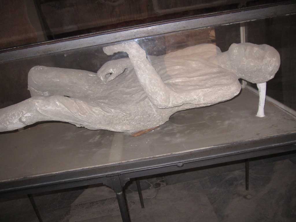 当時のポンペイに住んでいた人の石膏像