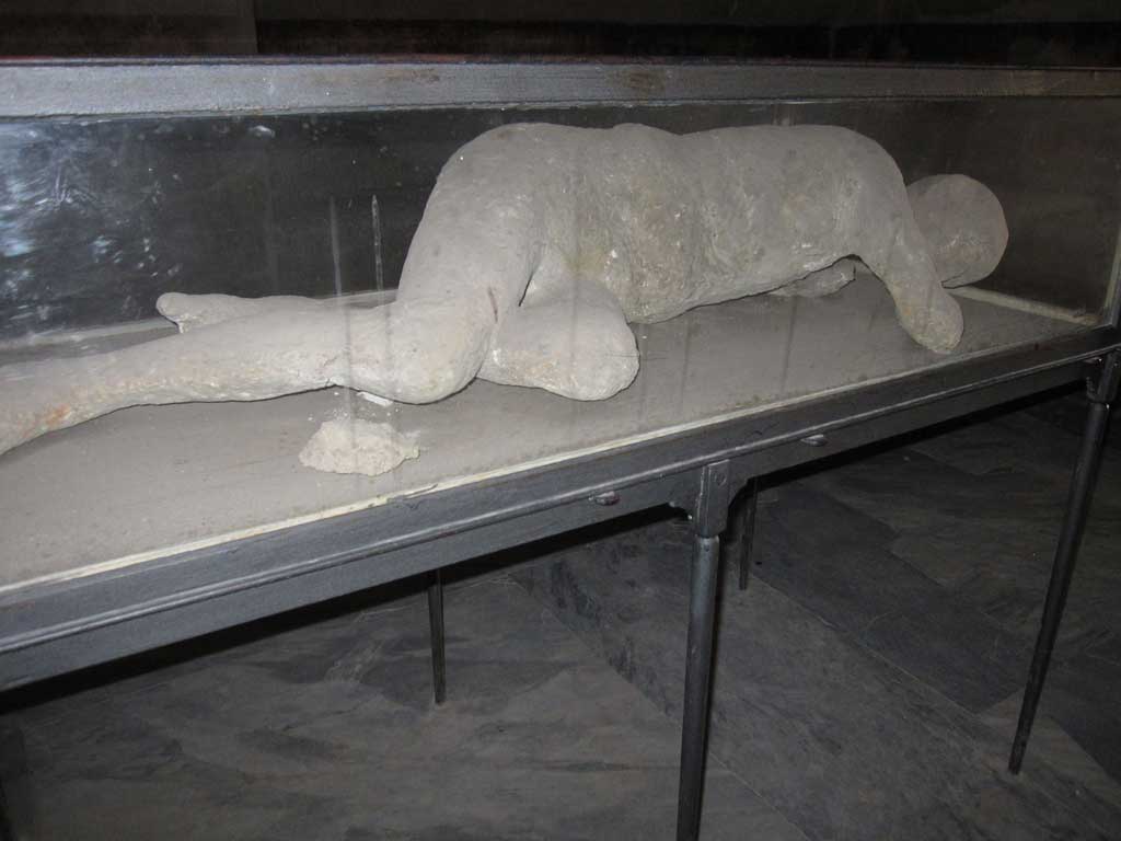 当時のポンペイに住んでいた人の石膏像