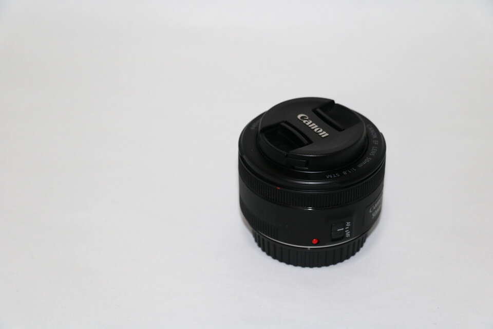 Canonの単焦点レンズEF50mmF1.8STM