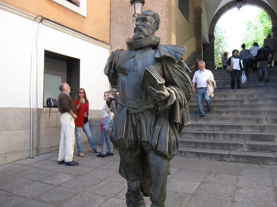 スペイン,トレド,ドン・キホーテの作者ミゲル・デ・セルバンテスの像